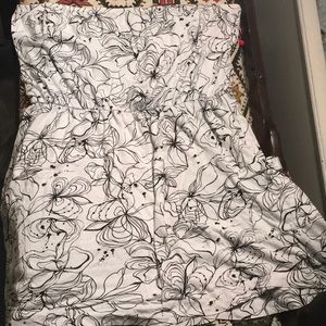 Floral print strapless top